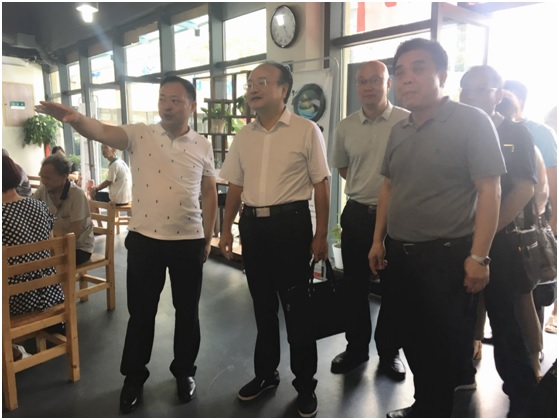 省国资委杨平副主任率队考察华体会平台侨亚文明窗口申报工作