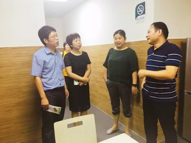 华体会平台侨亚接受民政部、财政部居家和社区养老服务改革试点工作检查