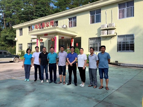 发展集团、华体会(中国)一站式服务平台工会赴一线送“送清凉”