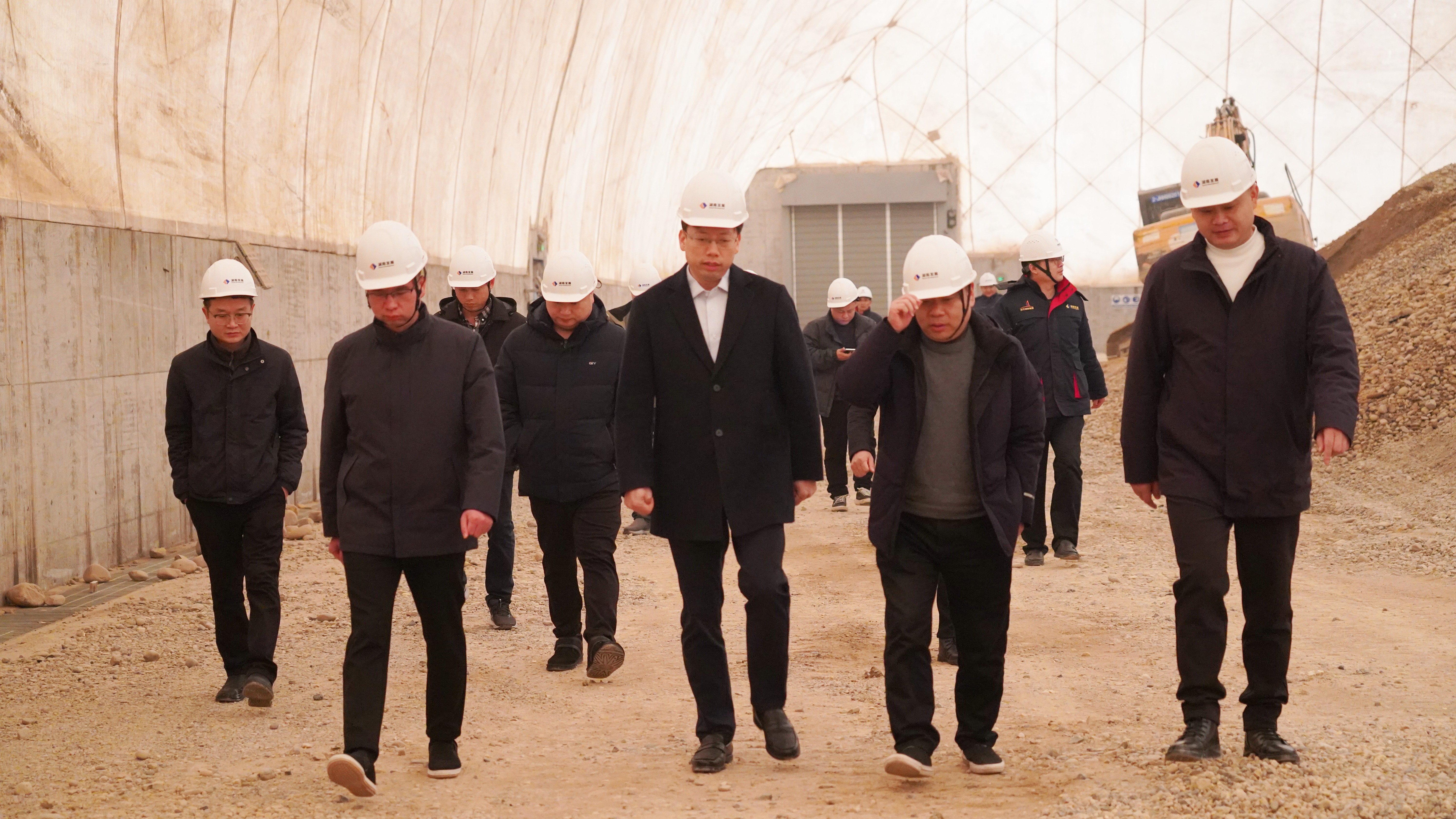 沅江市委副书记张心镜一行调研华体会平台机制砂和砂石集散中心项目