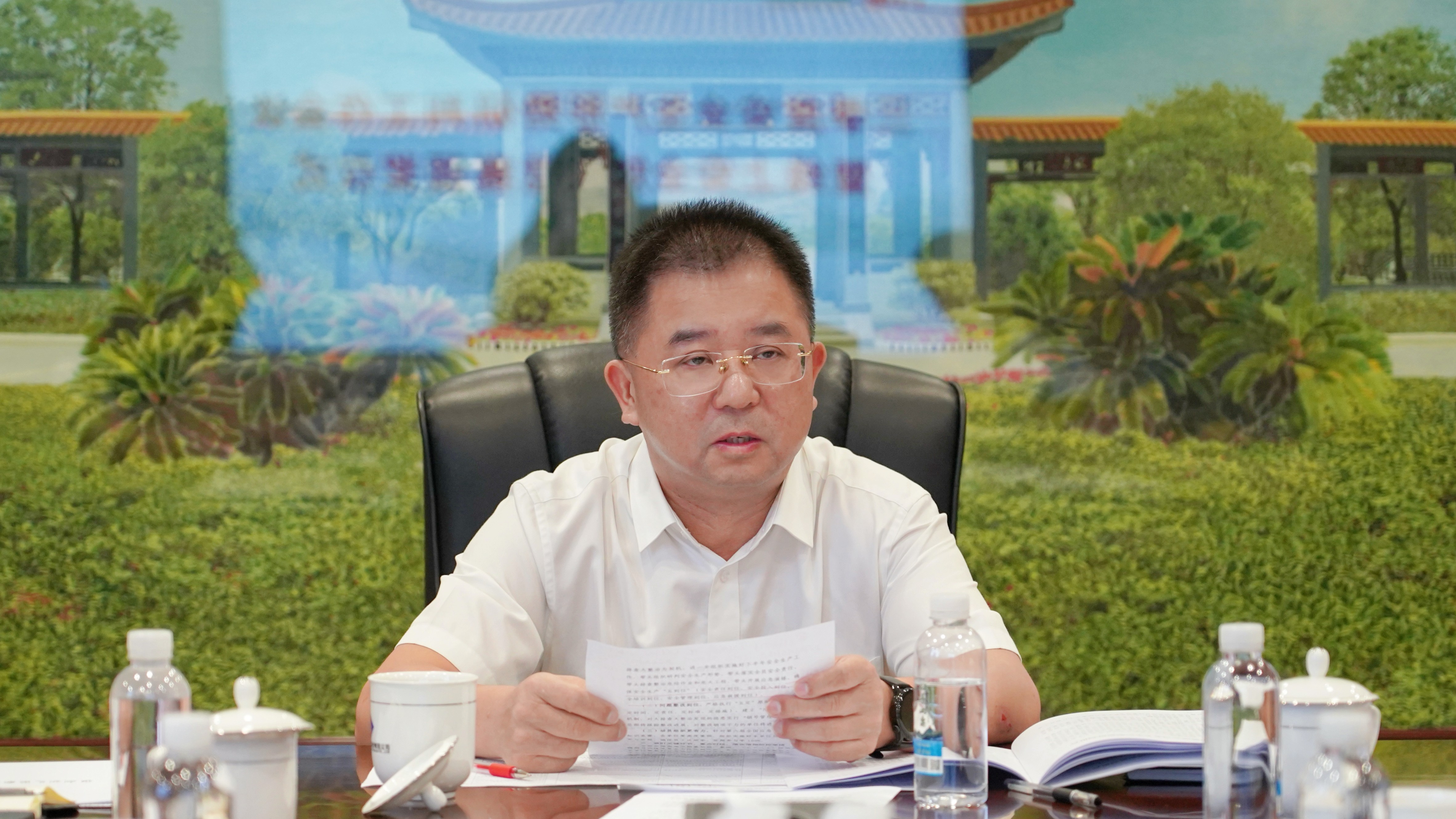 华体会(中国)一站式服务平台召开三季度安全生产风险研判会议